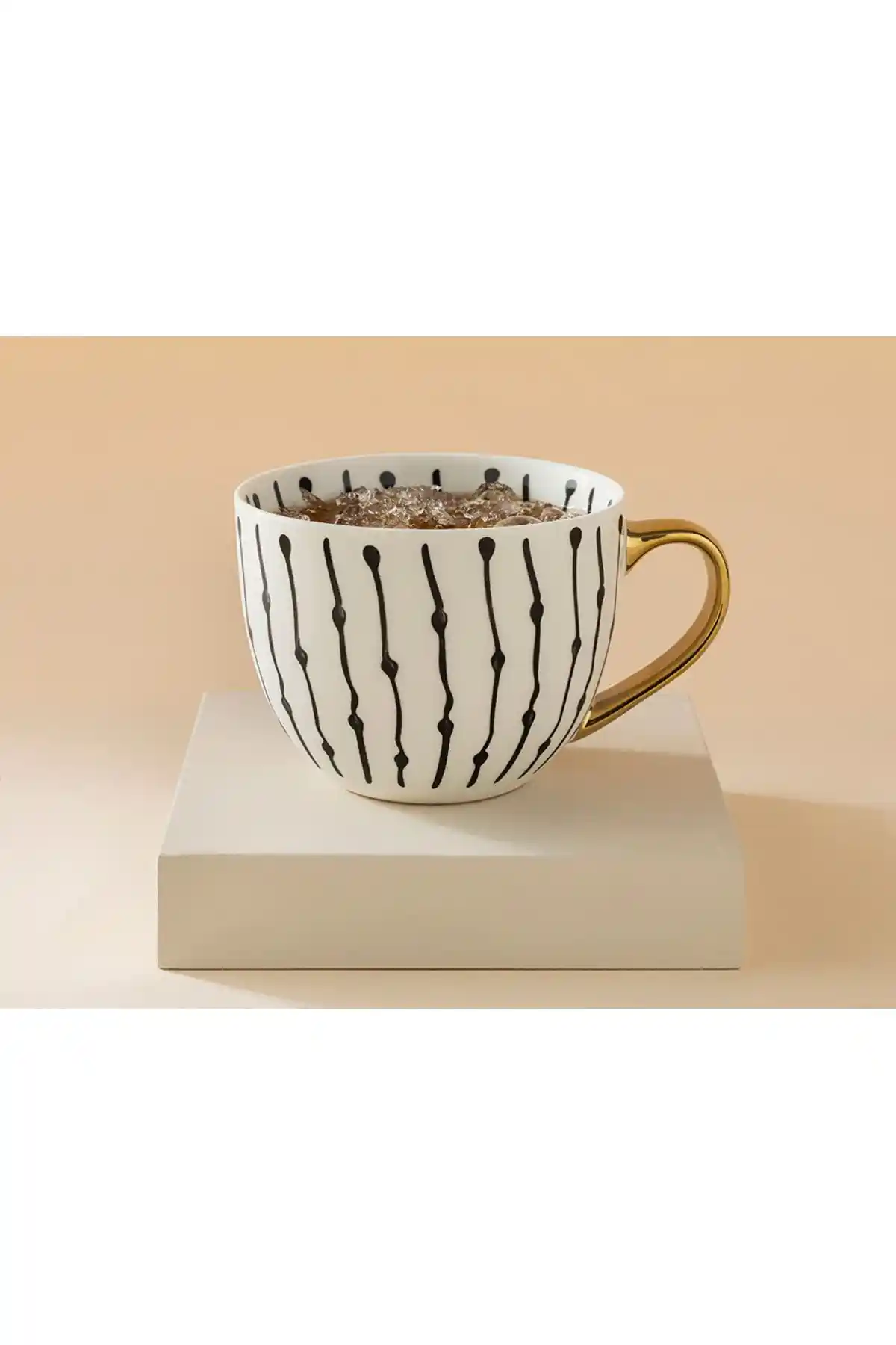 English Home Chic Touch Bone China Kupa Siyah Modern ve Zarif Tasarım