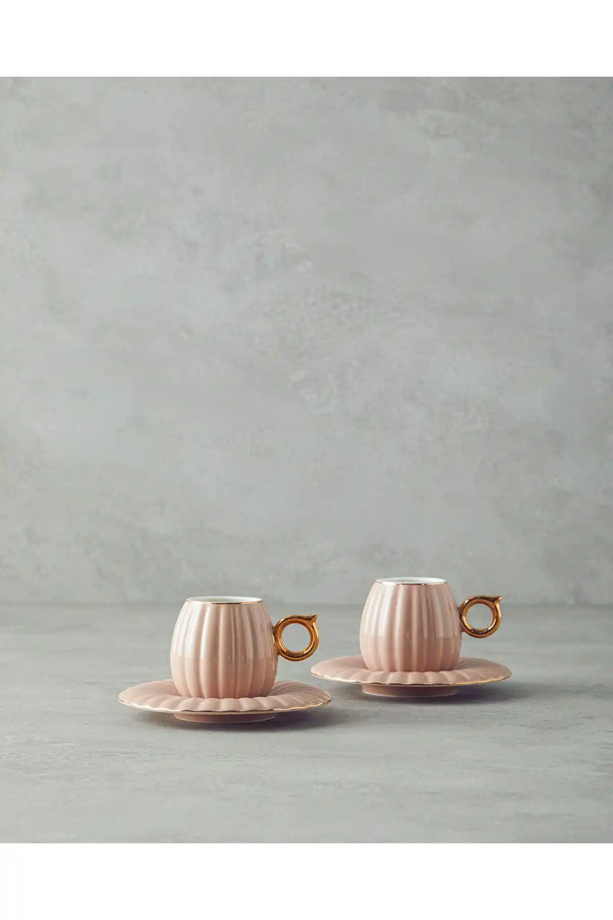 English Home Polka Yeni Bone China 4 Parça 2 Kişilik Kahve Fincan Takımı Pudra Renkli