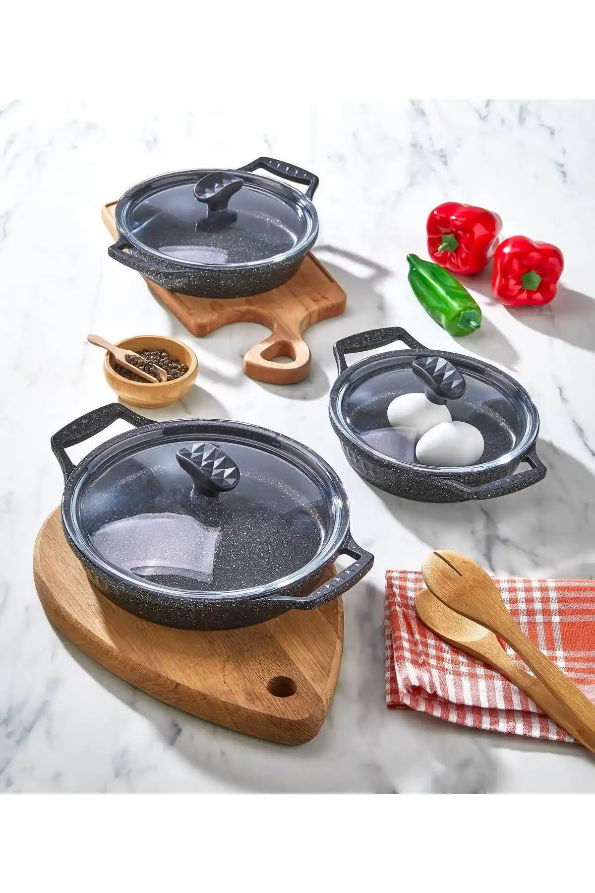 Esta Döküm 3'lü Granit Kapaklı Sahan Seti: Şık ve İşlevsel Mutfak Gereçleri