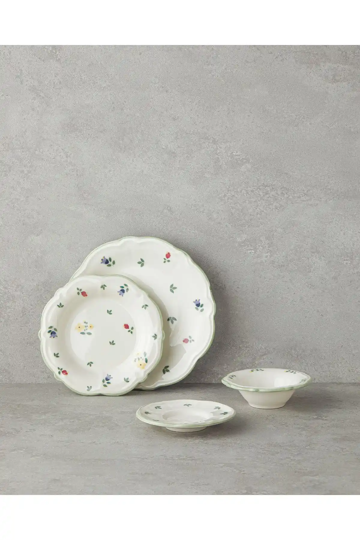 Fiorellino Porselen Kahvaltı Takımı 8 Parça Çiftler İçin Estetik ve Dayanıklı Tasarım