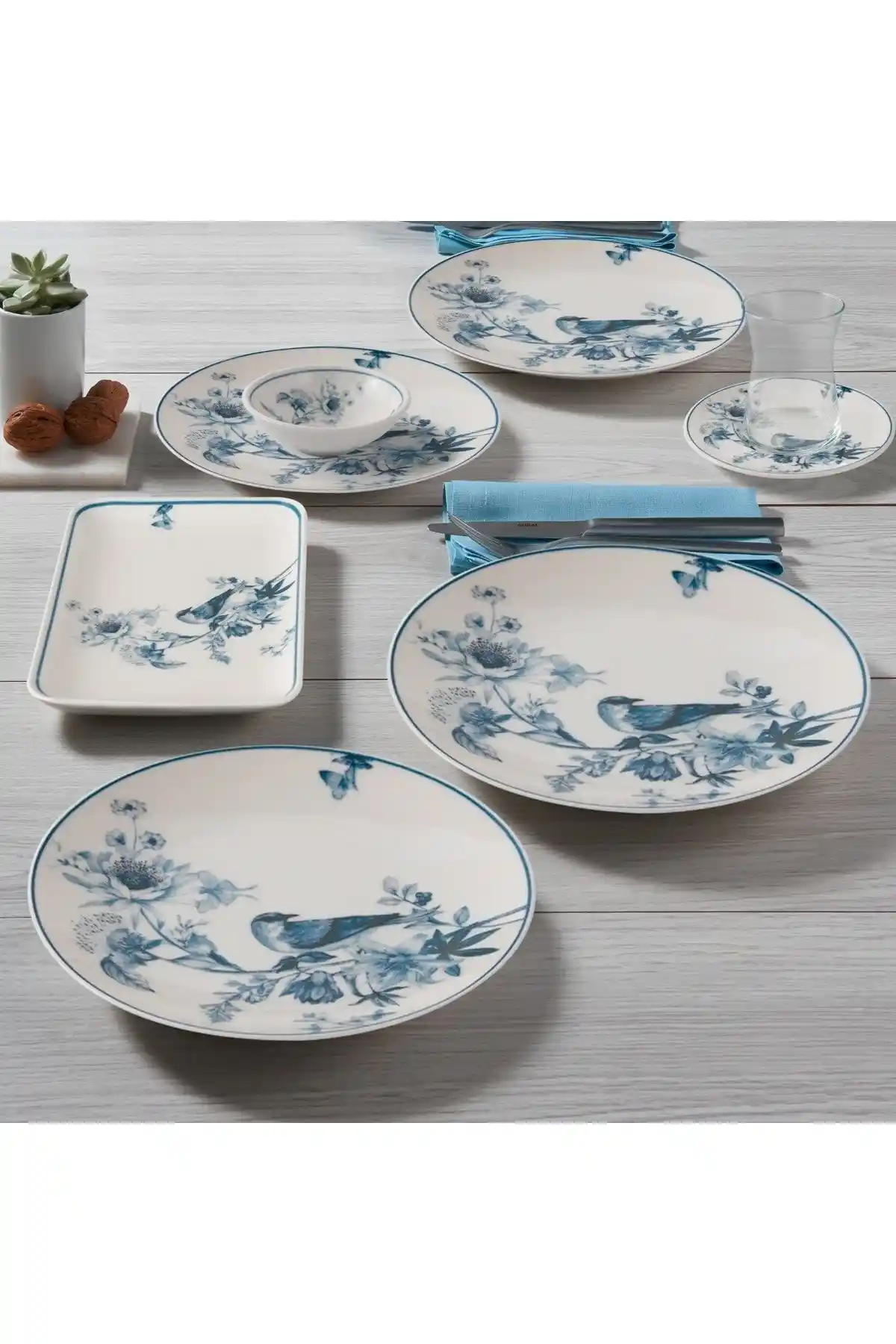 Güral Porselen Atina ve Karaca Forever Bone Cordelia Kahvaltı Takımı Karşılaştırması