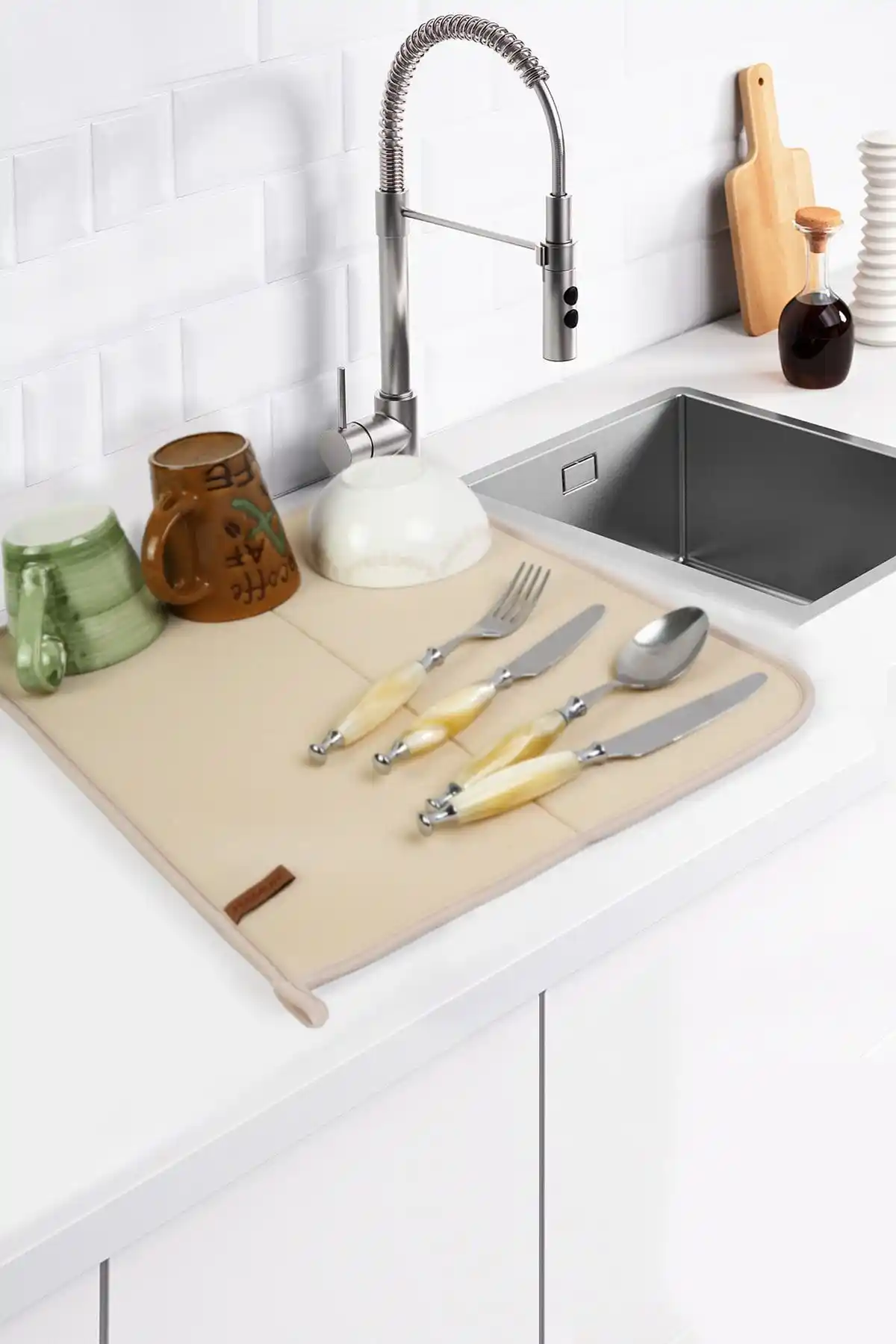 HAMUR Basic Bulaşık Kurutma Matı: Modern ve Pratik Mutfak Çözümü