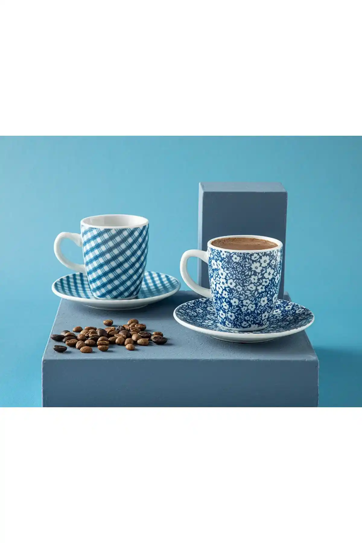 İngiliz Evi Kahve Fincan Takımları Cielo ve Fiorito Serisi Karşılaştırması