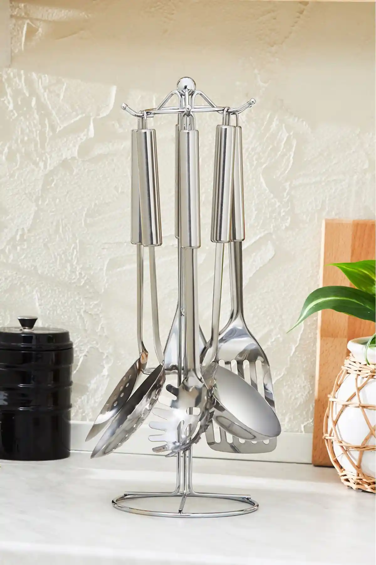 Karaca Apricot Chef 7 Parça Standlı Servis Seti: Modern ve Dayanıklı Mutfak Gereçleri