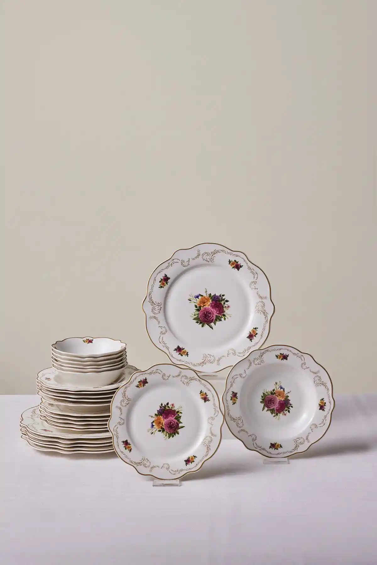 Karaca Forever Bone Antique 24 Parça 6 Kişilik Modern ve Dayanıklı Yemek Takımı