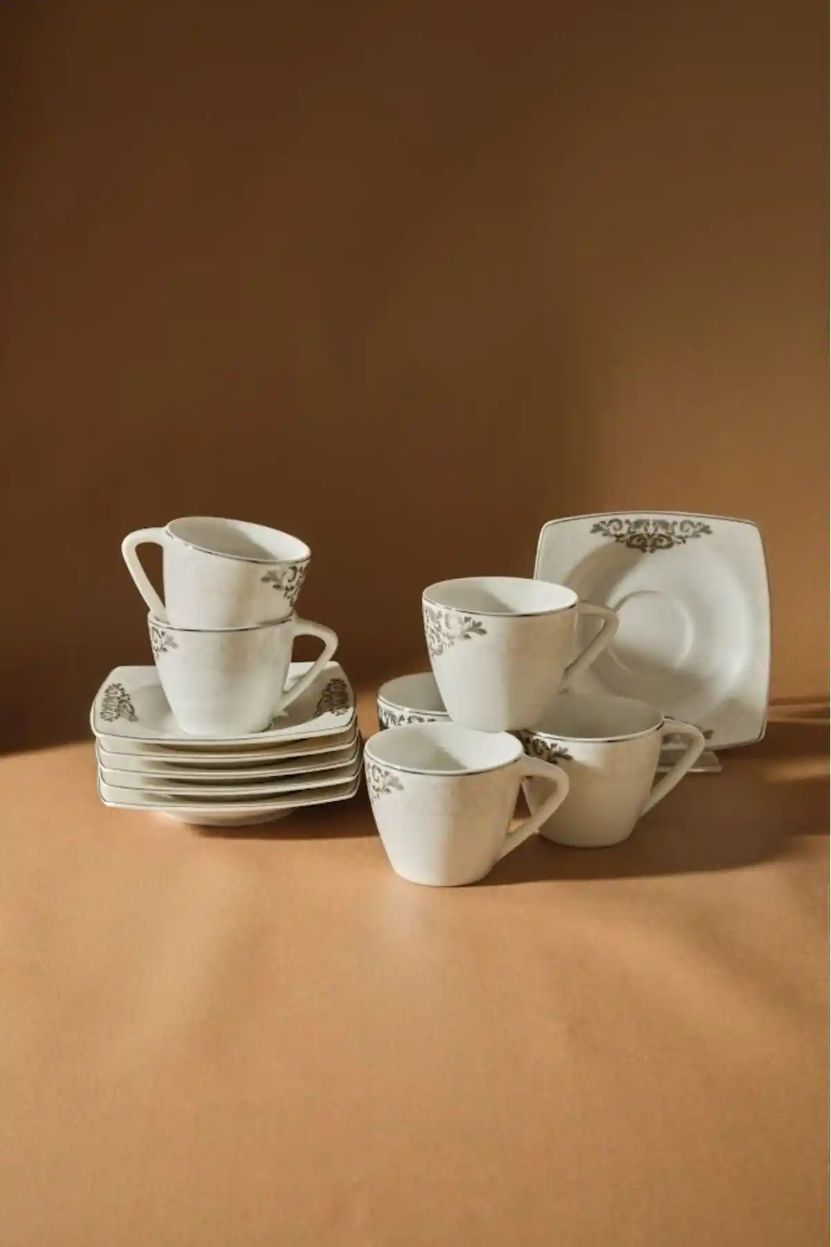 Karaca Nazende 6 Kişilik Kahve Fincanı Takımı Şık ve Dayanıklı Porselen Seti