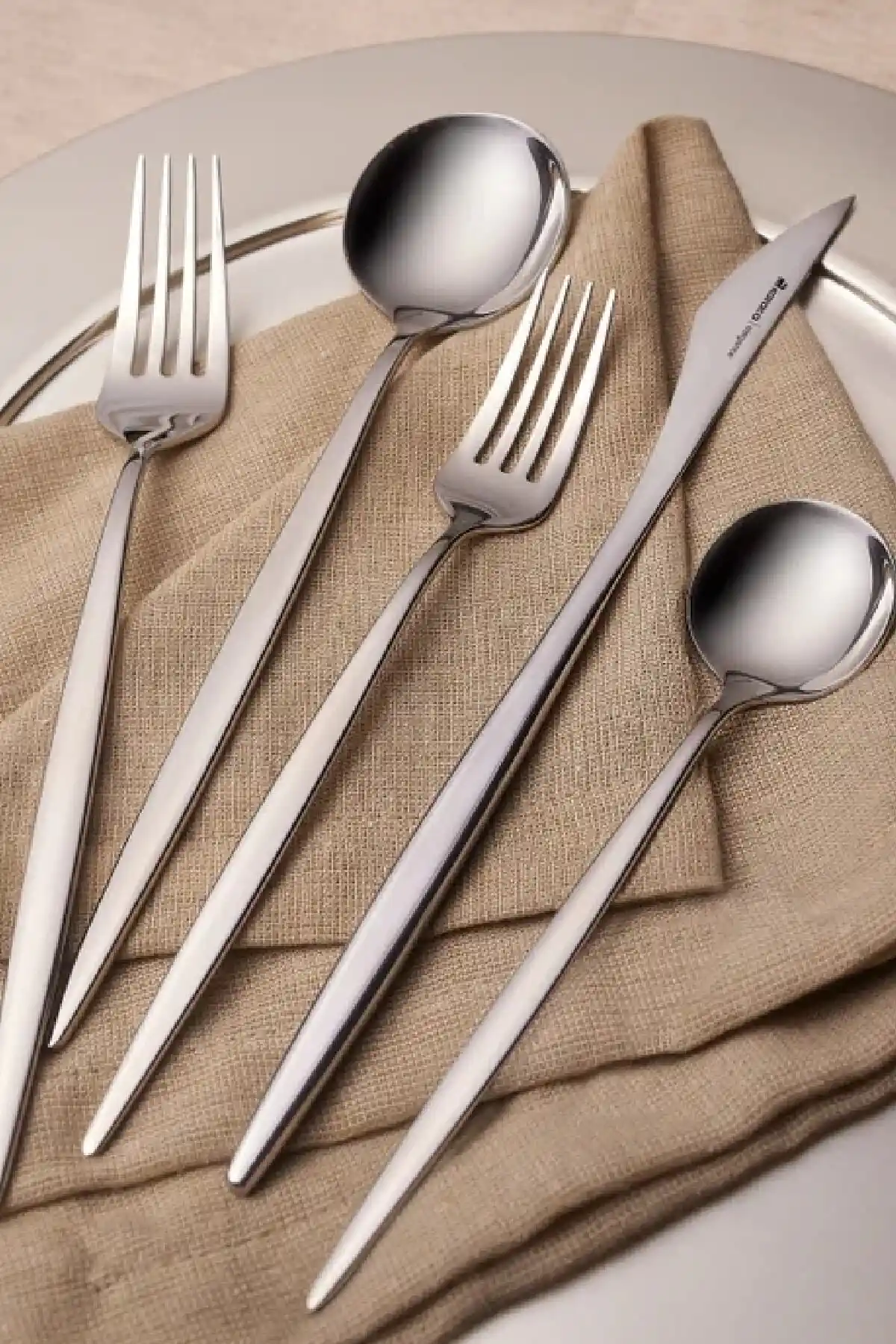 Karaca Porto 60 Parça 12 Kişilik Elegance Çatal, Kaşık ve Bıçak Takımı İnceleme ve Özellikleri