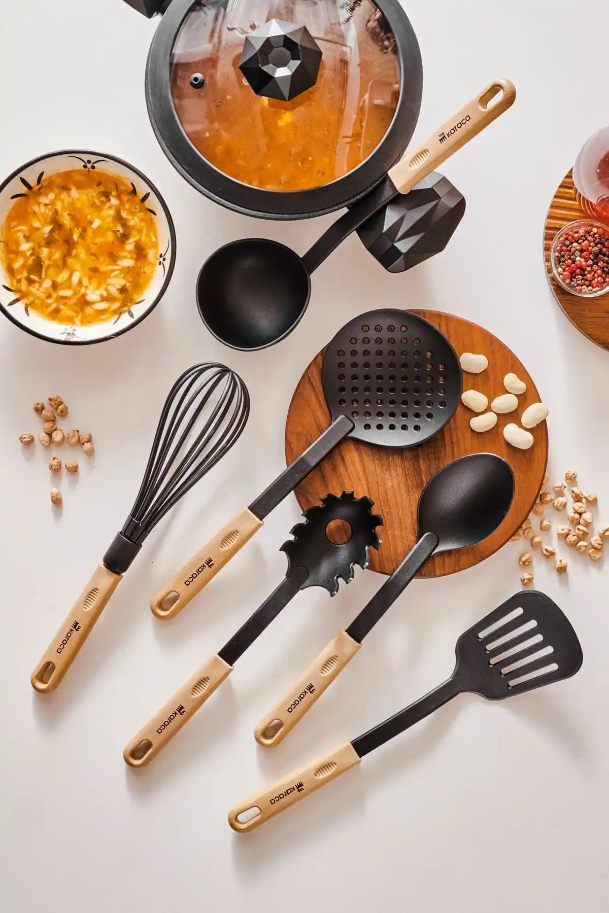 Karaca Rossa 6 Parça Servis Seti: Modern ve Şık Mutfak Gereçleri İçin Uygun Alternatif