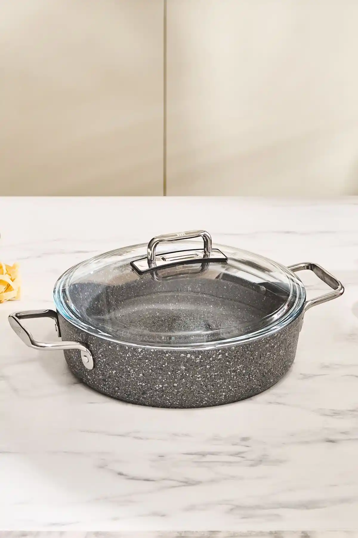 Karaca Salvador Biyogranit Karnıyarık Tencere 26 cm: Dayanıklı ve Eşit Pişim Sağlayan Mutfak Gereci