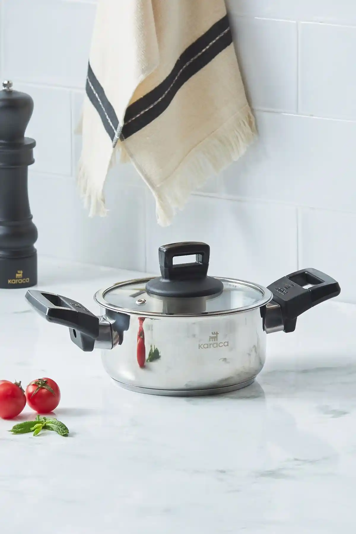 Karaca Senna Indüksiyon Tabanlı Çelik Tencere: Modern ve Dayanıklı Mutfak Gereçleri