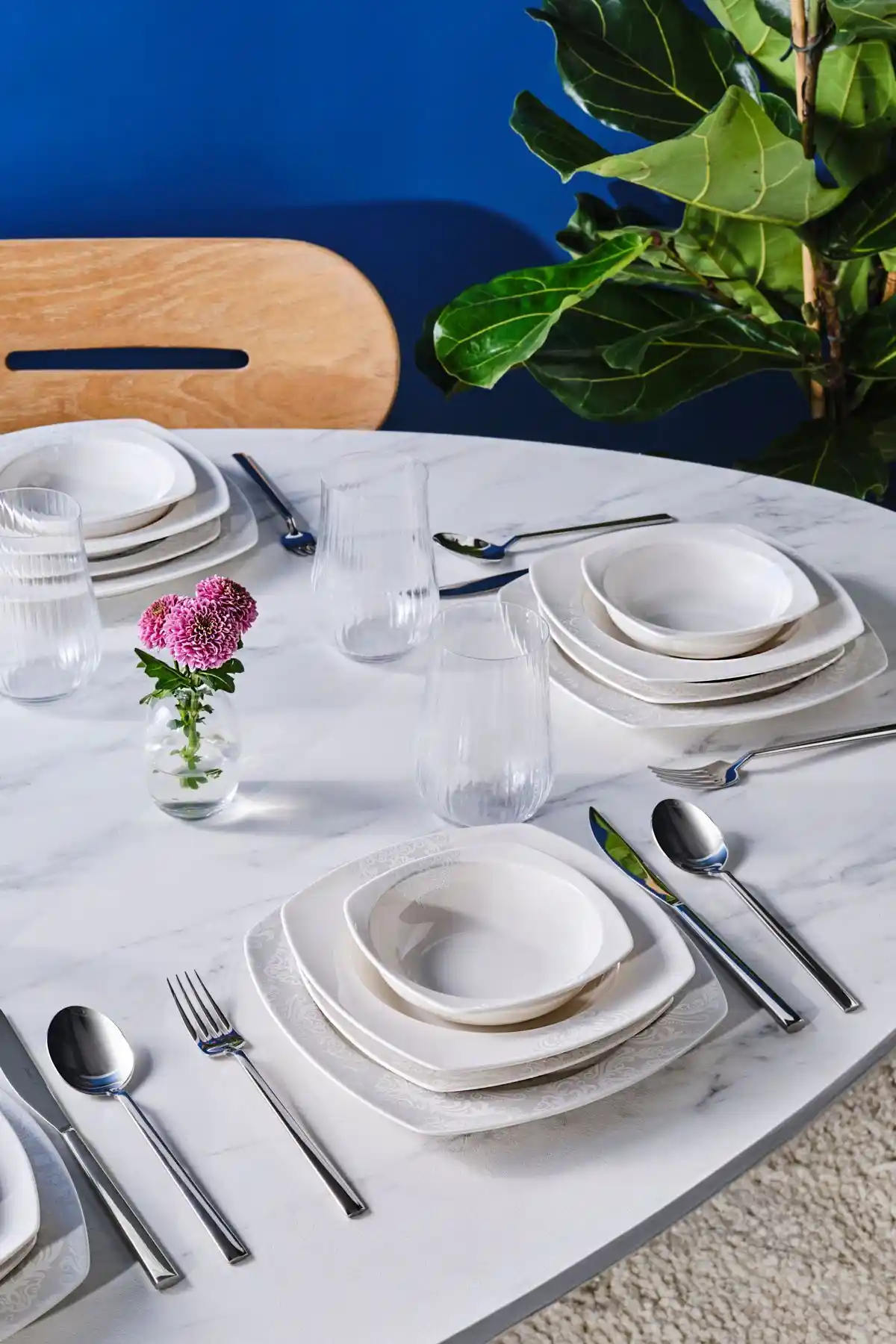 Karaca Square Bone Farah 24 Parça 6 Kişilik Modern ve Dayanıklı Yemek Takımı