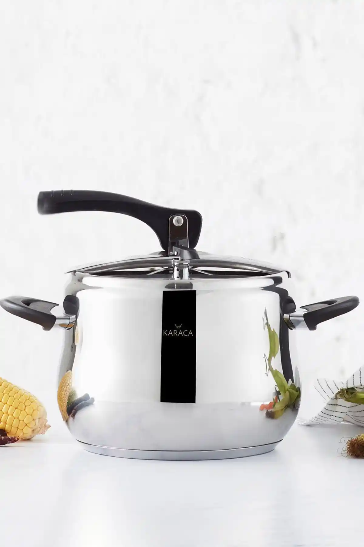 Karaca ve TEFAL Düdüklü Tencere Setleri Karşılaştırması: Hangi Ürün Sizin İçin Uygun