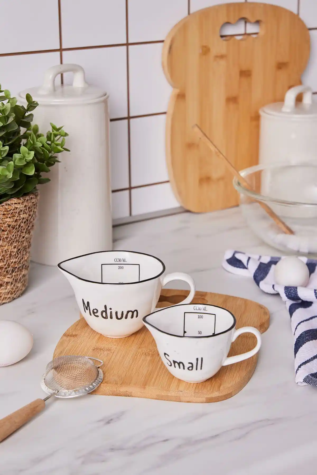 Karaca Veva Mini Ölçü Seti 100-200 ml: Şık ve Pratik Cam Mutfak Çözümü