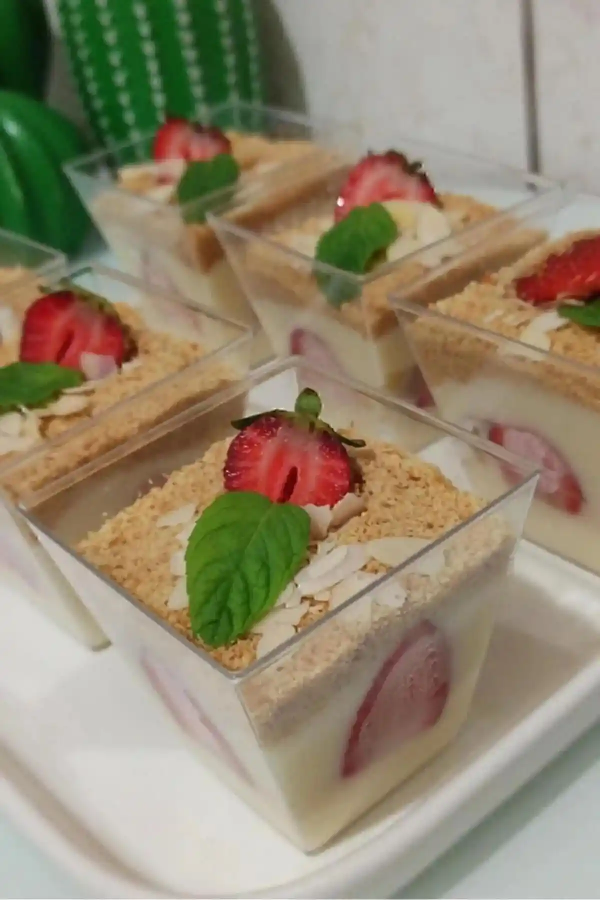 Kristal Plastik Akrilik Prizma Kübik Kase Seti: Şıklık ve Dayanıklılık Bir Arada