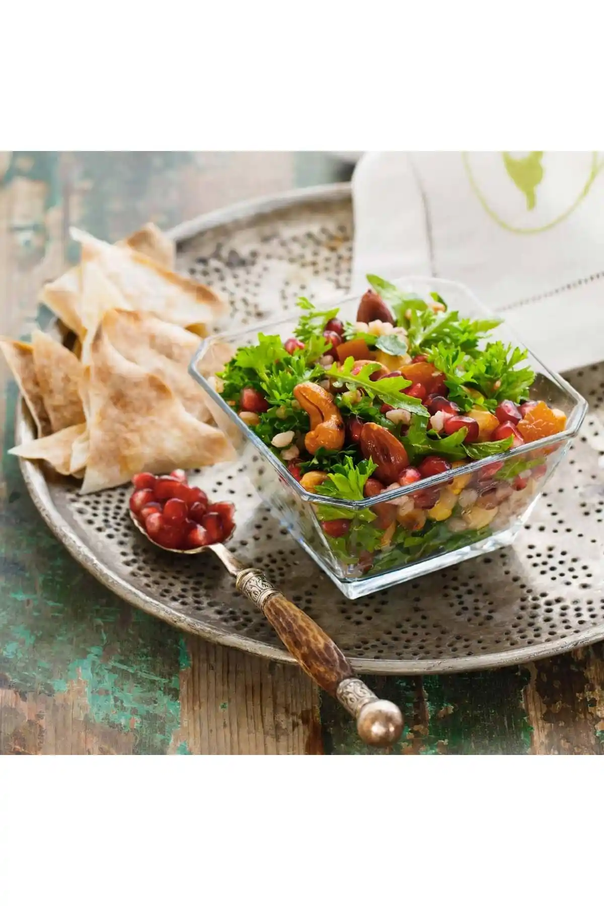 LAV Karen Serisi Büyük Boy Salata Kasesi Şık ve Dayanıklı Tasarım ile Mutfaklara Zarafet Katıyor