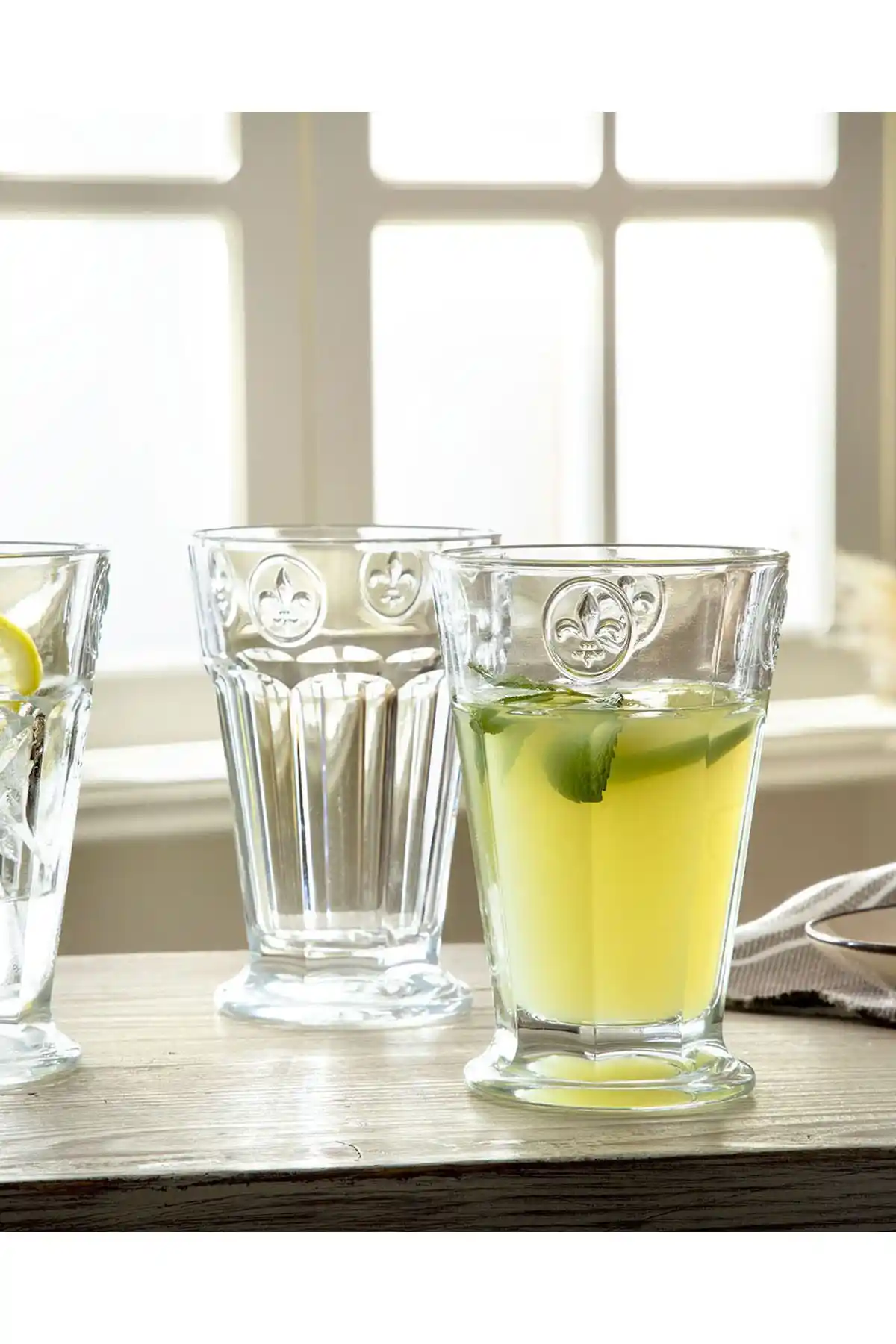 Madame Coco Florentine 4’lü Meşrubat Bardağı Şık ve Dayanıklı Cam Tasarımıyla Öne Çıkar