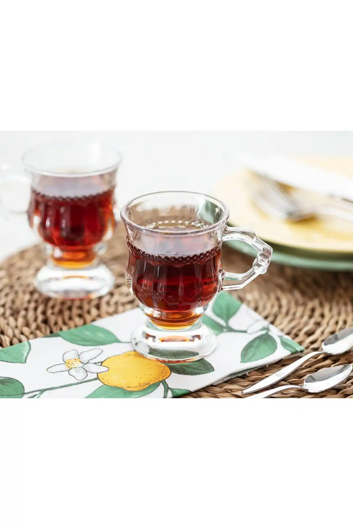 Madame Coco Majori 4'lü Çay Fincanı Seti Şıklık ve Kullanım Kolaylığı Sunar