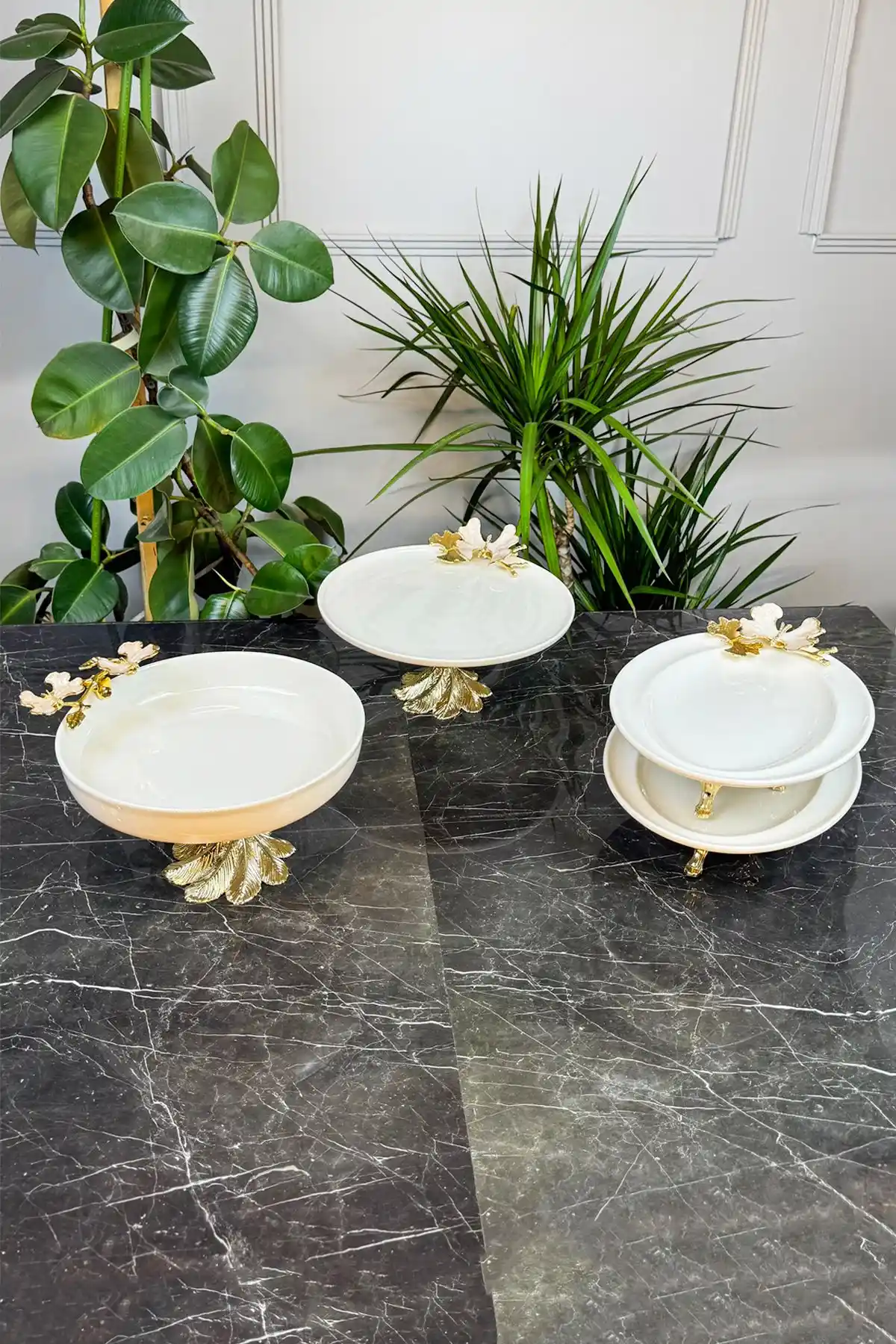 MAY HOME Sedef Kelebek Kand Ayaklı Porselen Sunum Seti ve Metal Salata Sunumluğu