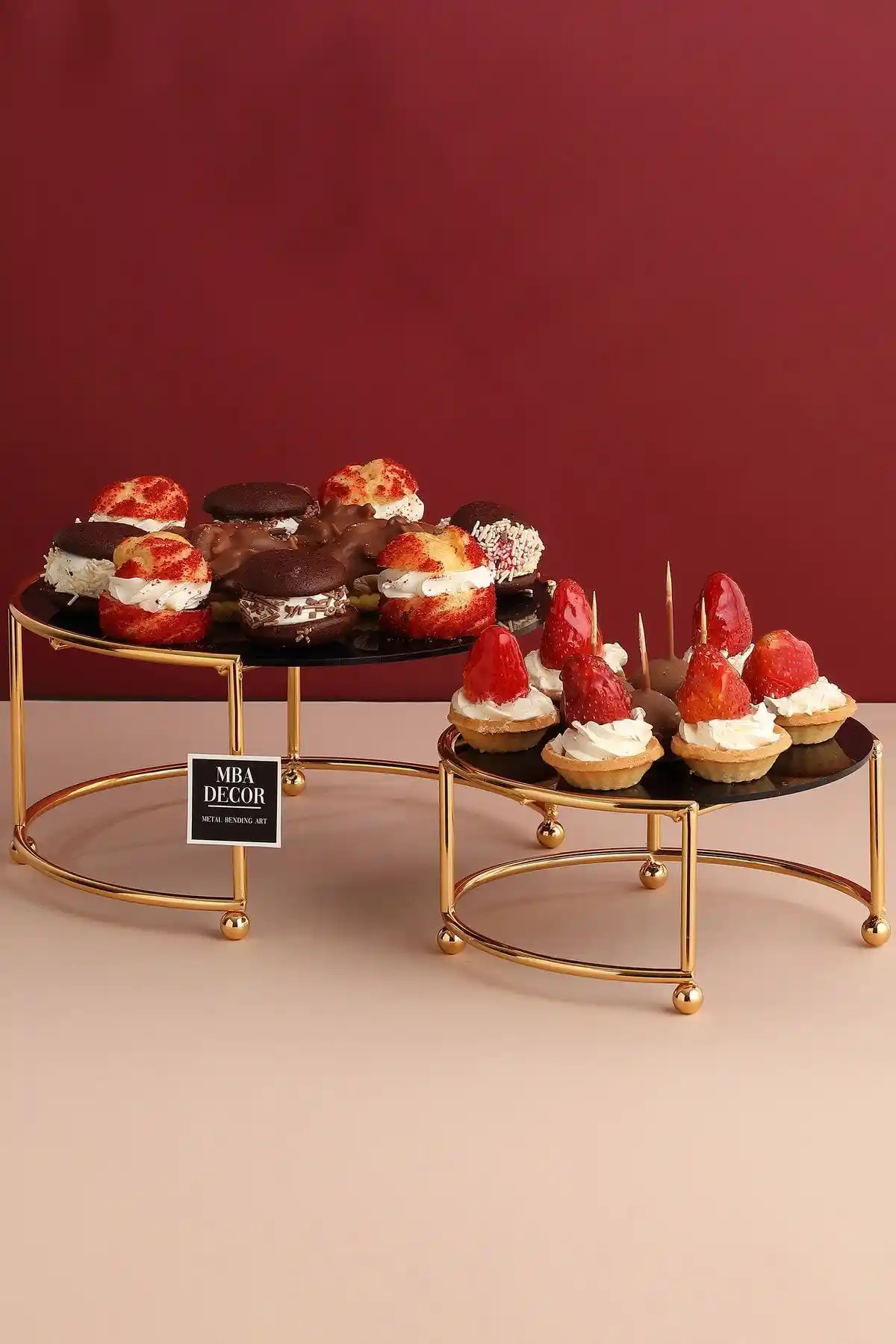 MBA Decor Metal Bükme Sanatı Sunumluk: Şık ve Dayanıklı Modern Dekoratif Parça