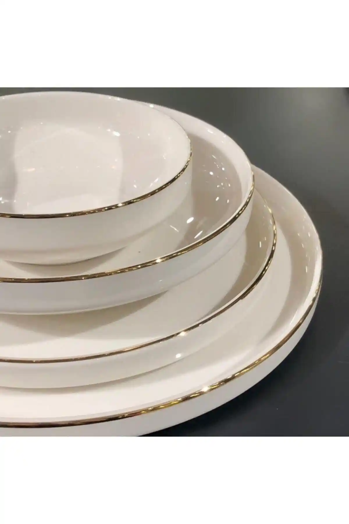 Mikasa Moor Gold Modern 24 Parça Yemek Takımı Şık ve Dayanıklı Tasarımıyla Günlük ve Özel Kullanım İçin