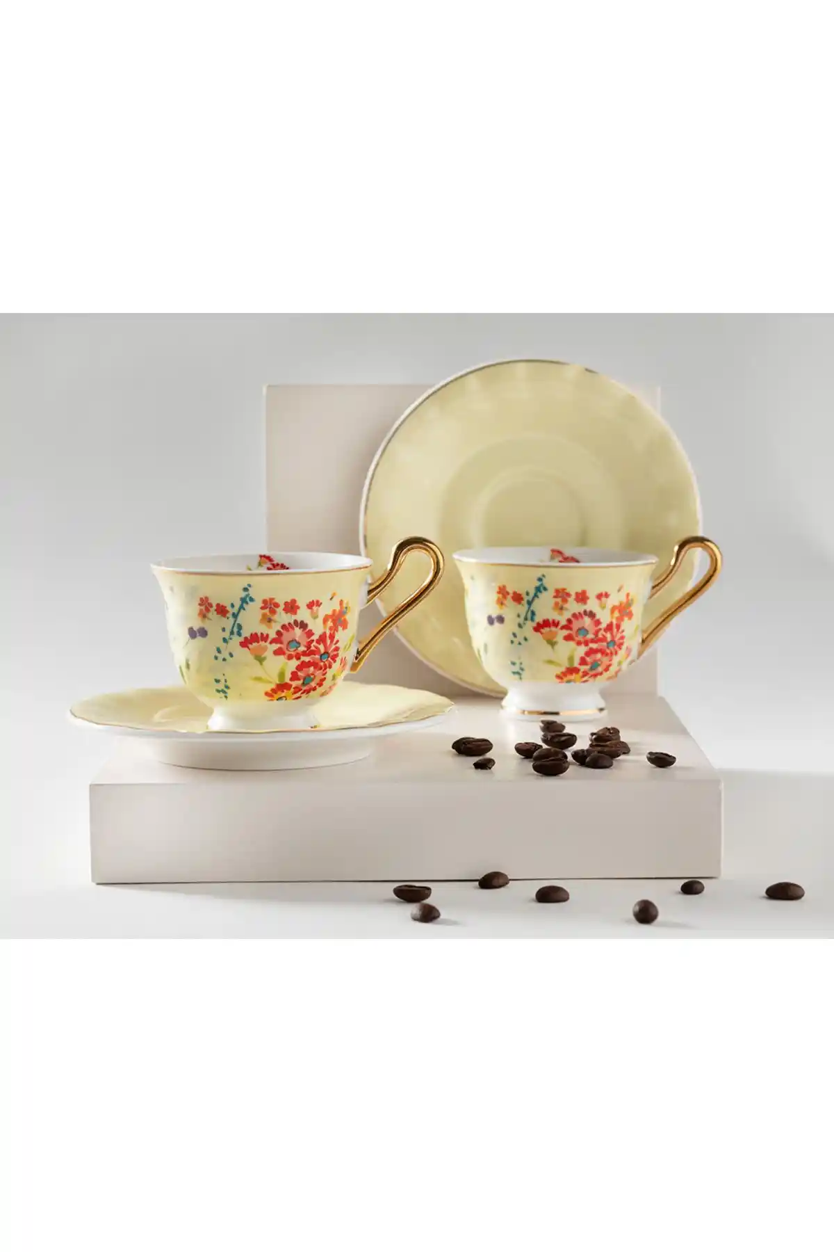 Miranda ve Vanilla Bone China Kahve Fincan Takımları Karşılaştırması