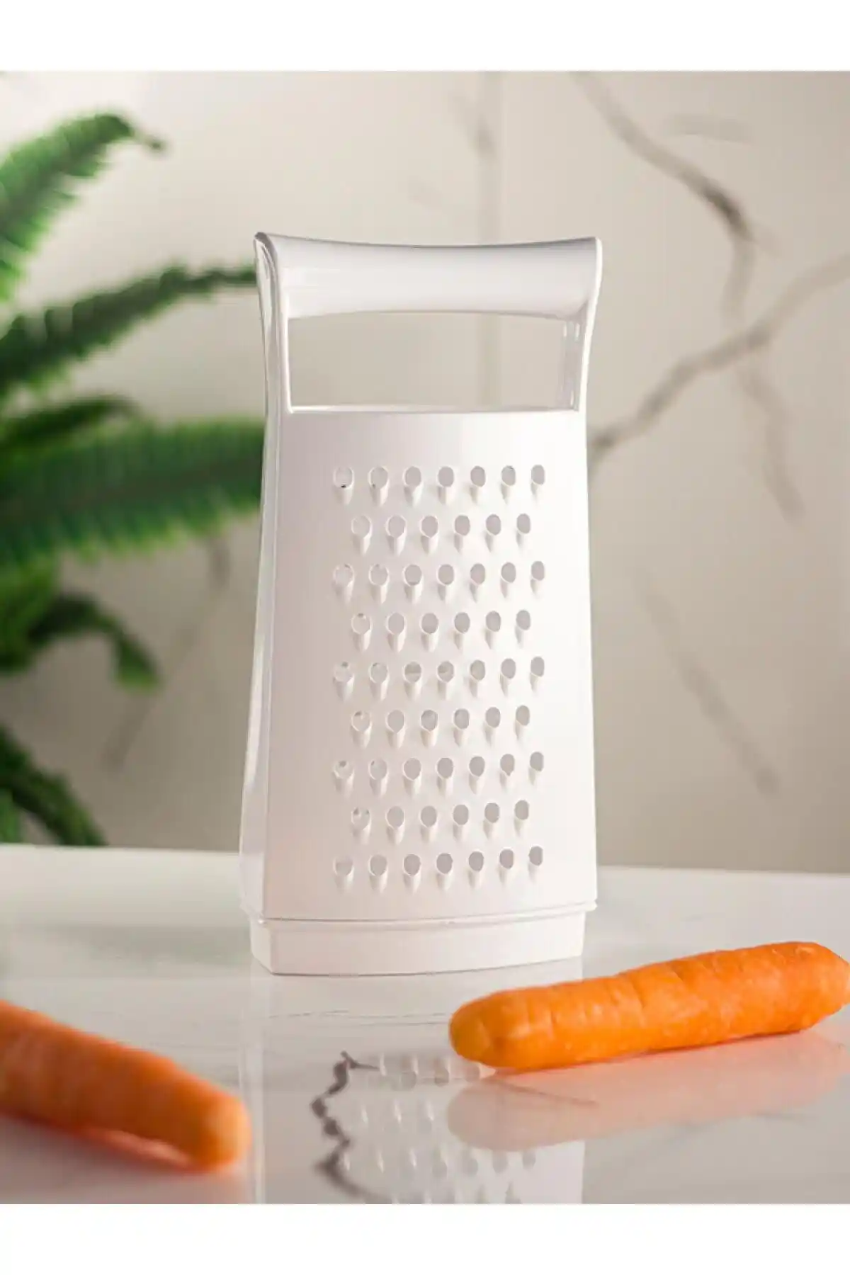 Mutfak Rende Seçenekleri: EWs Akrilik ve Karaca Nancy Karşılaştırması