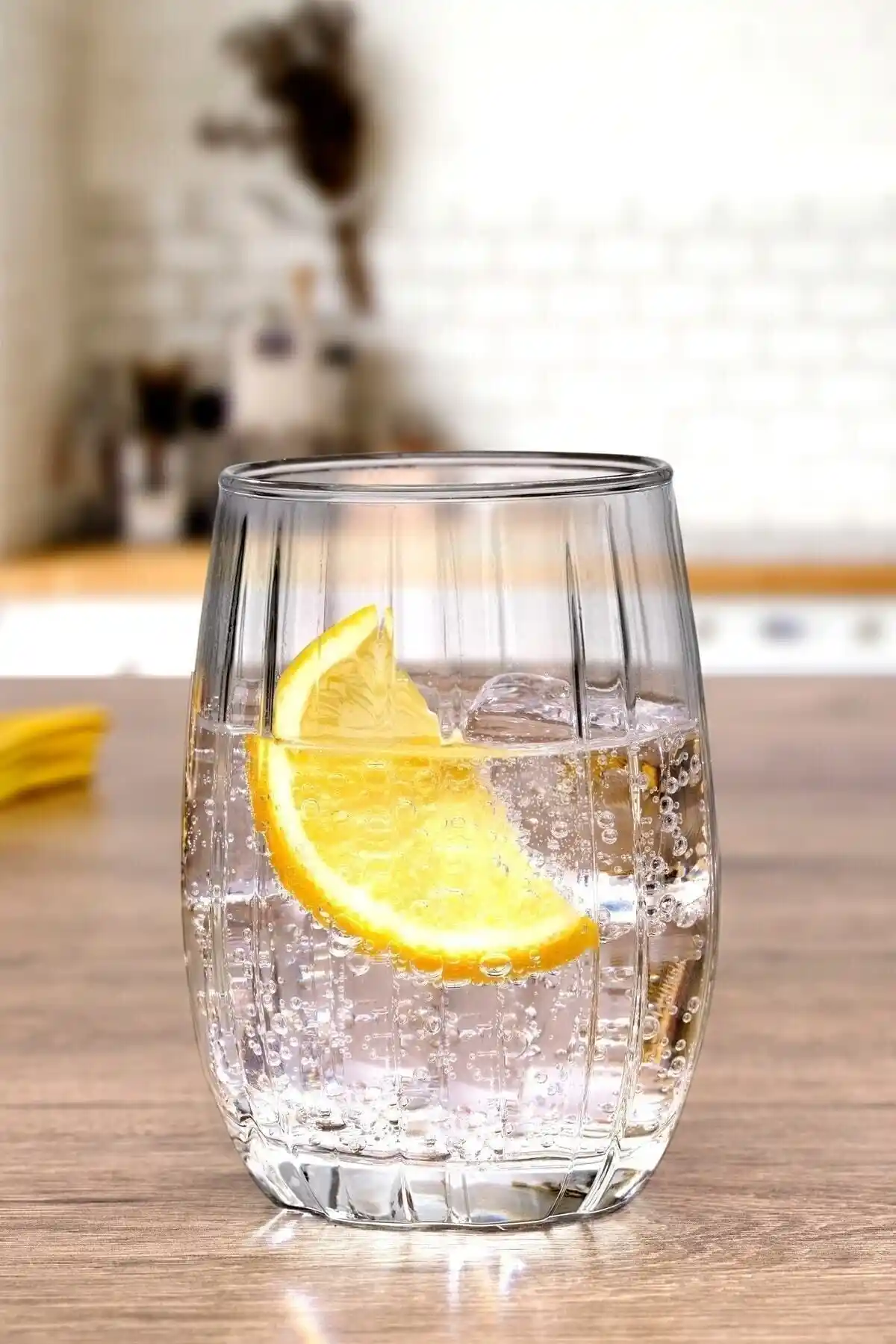 Paşabahçe Linka 6'lı Su Bardağı Seti: Şık ve Sağlıklı Cam Tasarımıyla Günlük Kullanım İçin Uygun