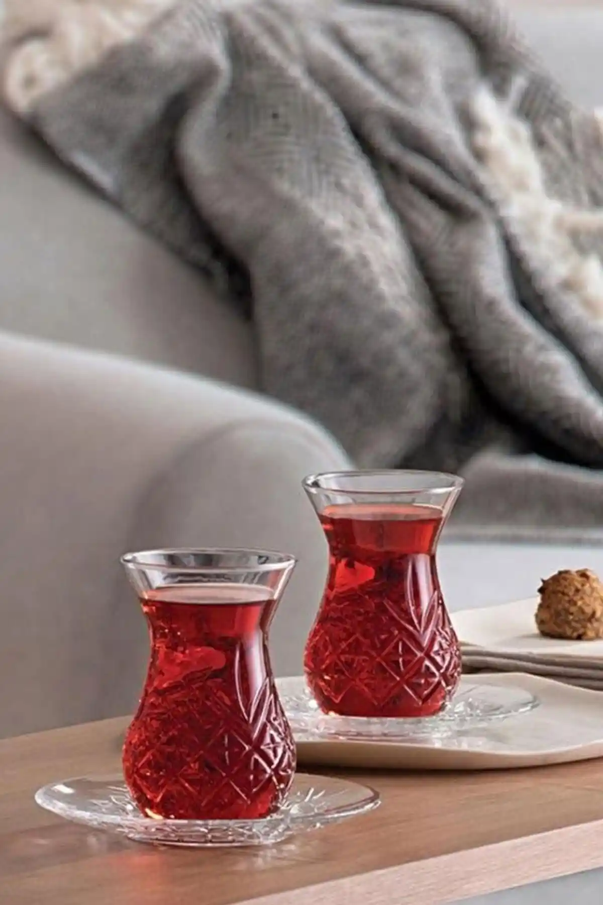 Paşabahçe Timeless Kesme Kristal Çay Bardağı Seti 12 Parça Şık ve Dayanıklı Tasarım