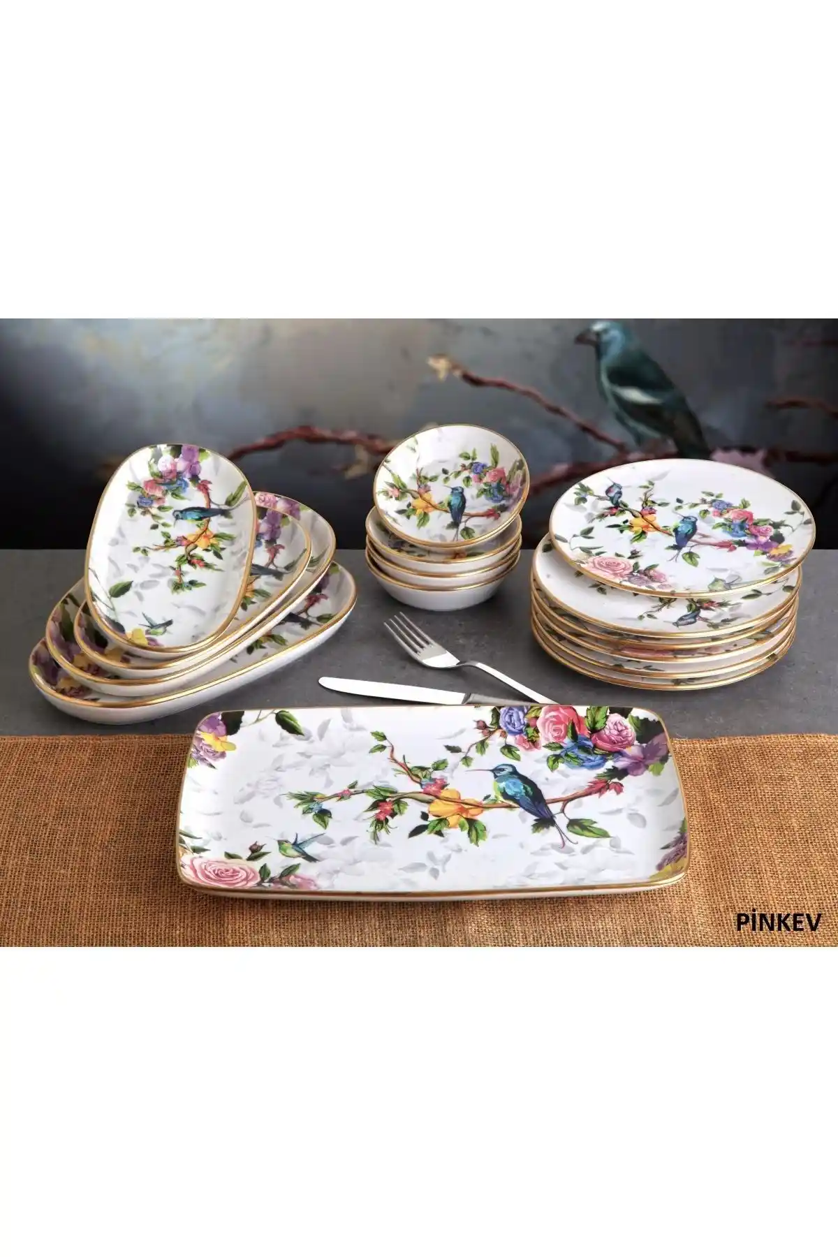 Pinkev Flora ve WuuQ Dharma Kahvaltı Takımı Karşılaştırması 6 Kişilik Seramik Setleri