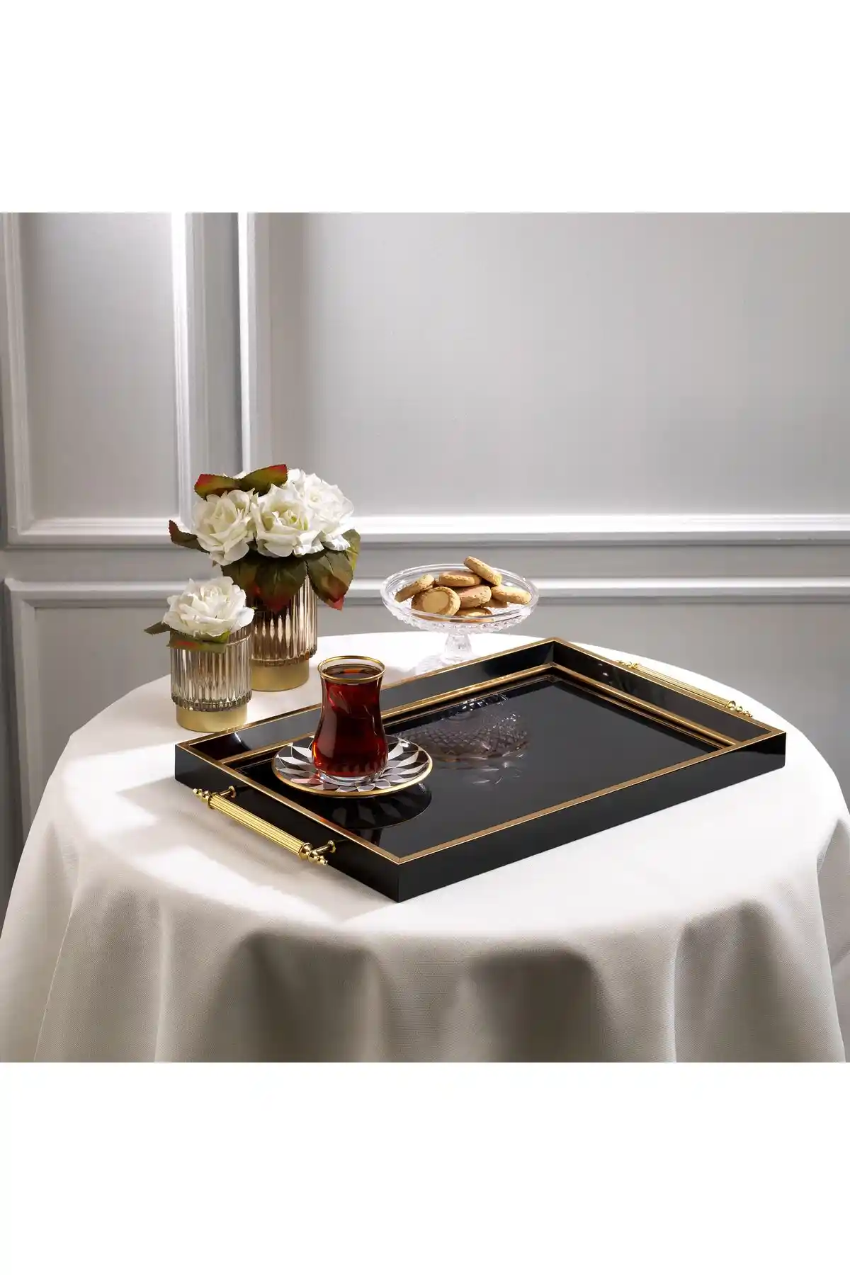 Schafer Kunst Gold Siyah Cam Tepsi Modern Tasarım ve Dayanıklılık Sunar