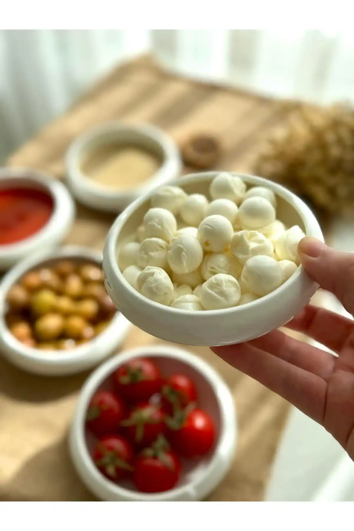 Şirin Eşyalarım 6'lı Bombeli Porselen Çerezlik ve Kahvaltılık Seti Şıklık ve Fonksiyonellik