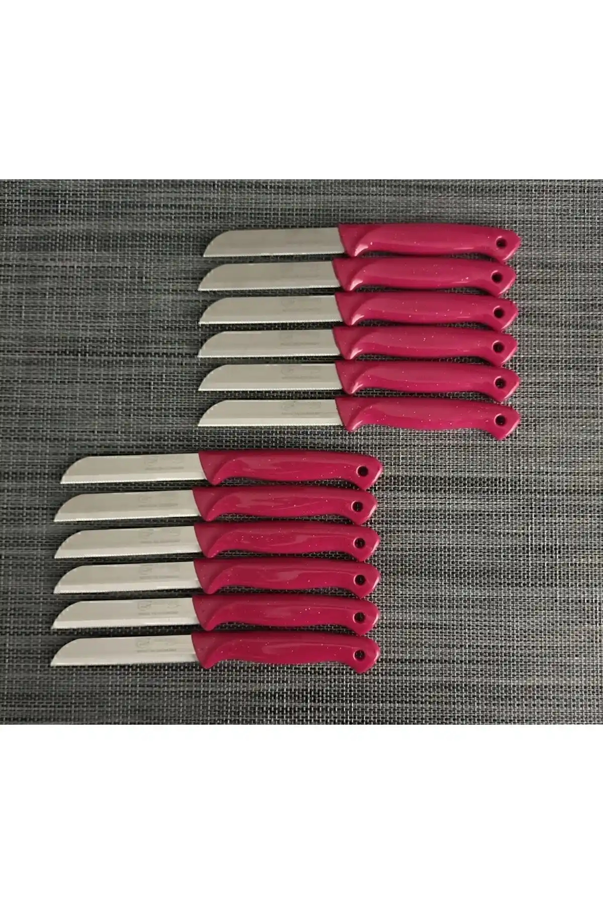 Solingen Pembe Meyve ve Sebze Bıçakları Karşılaştırması: Tasarım ve Performans Analizi