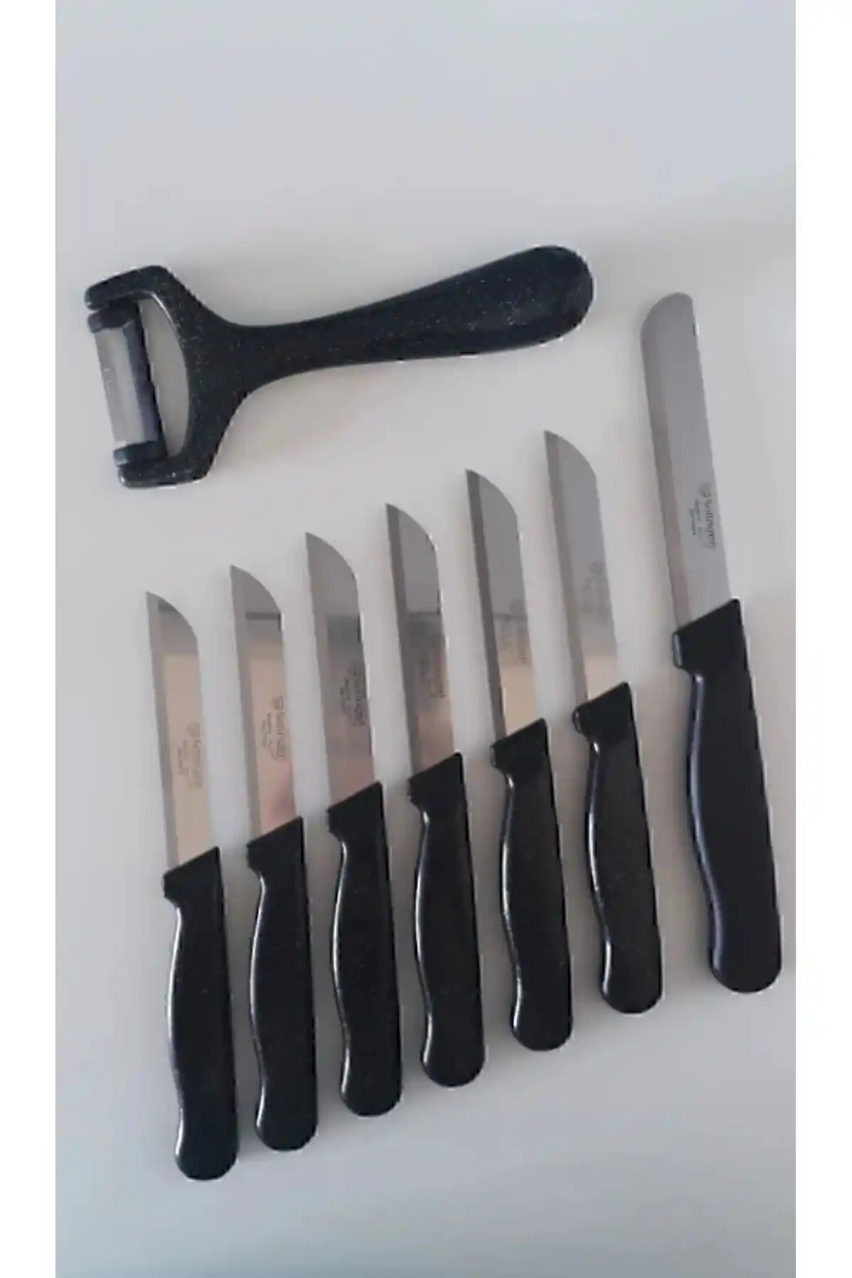 Solingen Siyah Meyve Bıçağı ve Doğrama Seti: Dayanıklı ve Şık Mutfak Gereçleri