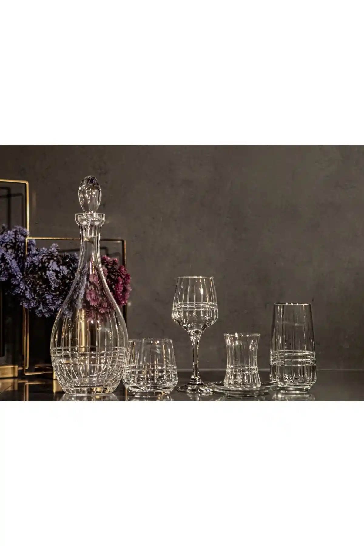 Sudeka Su Takımları Karşılaştırması: Ekose ve Kare Tasarımların Özellikleri ve Kullanıcı Yorumları