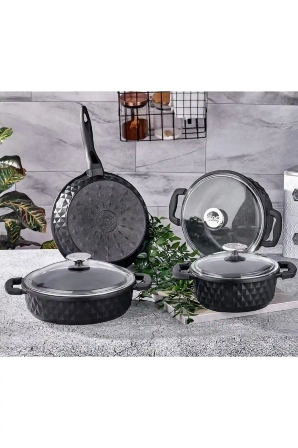 Taç Carabella ve Taç MaxxCook Tencere Setleri Karşılaştırması: Hangi Ürün Daha Uygun