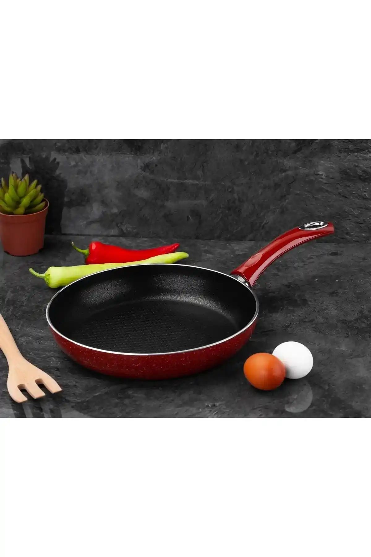 Taç Titan Granit ve Ultra Granit Tek Kulplu Tava Karşılaştırması 30cm modelleri değerlendirmesi