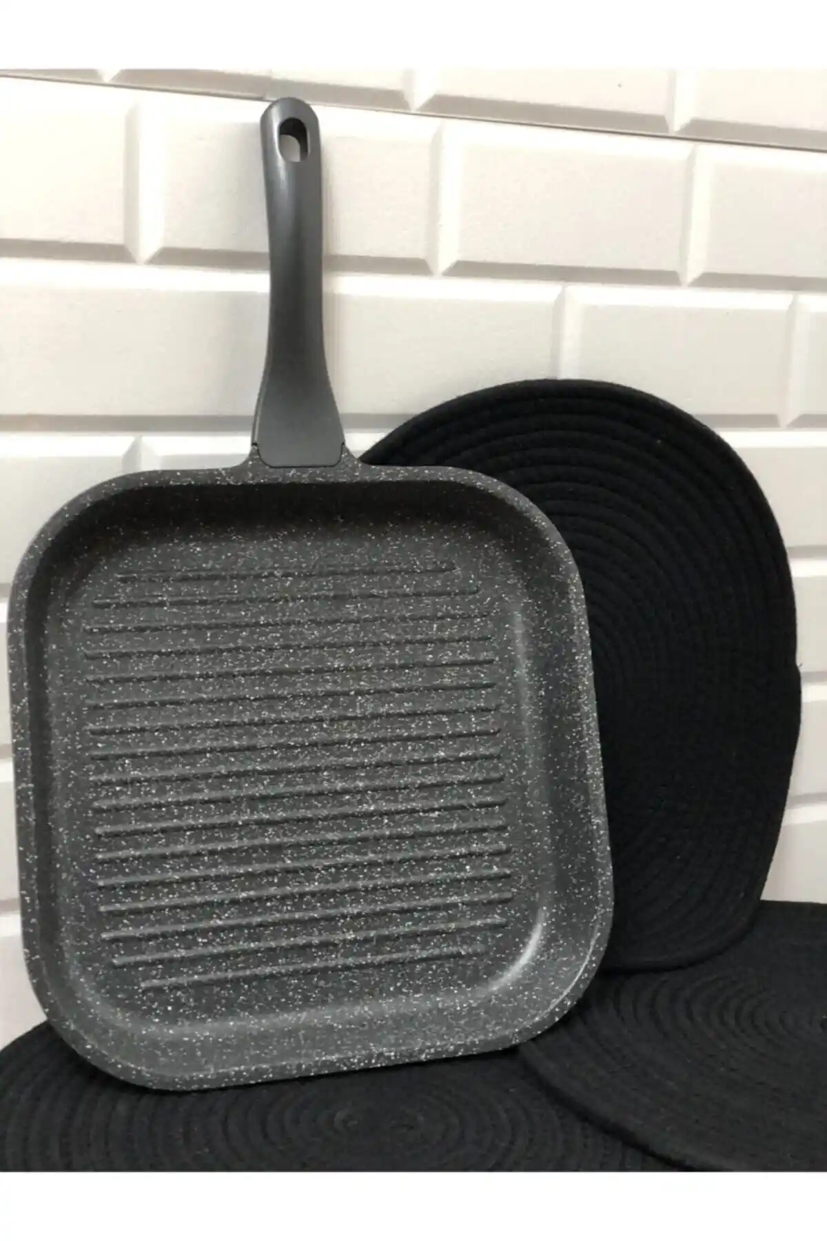 ThermoAD Döküm Granit ve Izgara Tavası Karşılaştırması: Özellikler ve Kullanıcı Yorumları