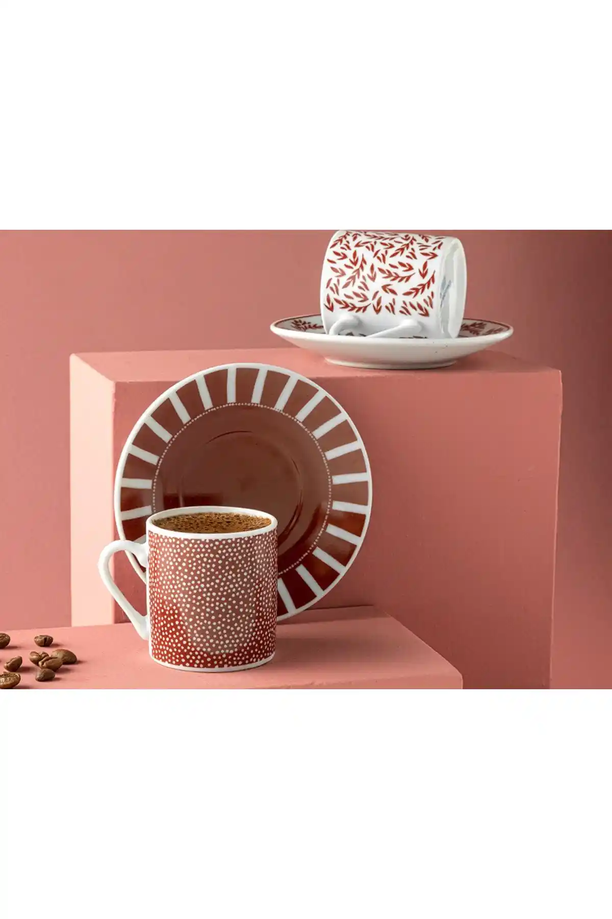 Türkçe Home Royal Blend ve Zebra Kahve Fincan Takımları Karşılaştırması