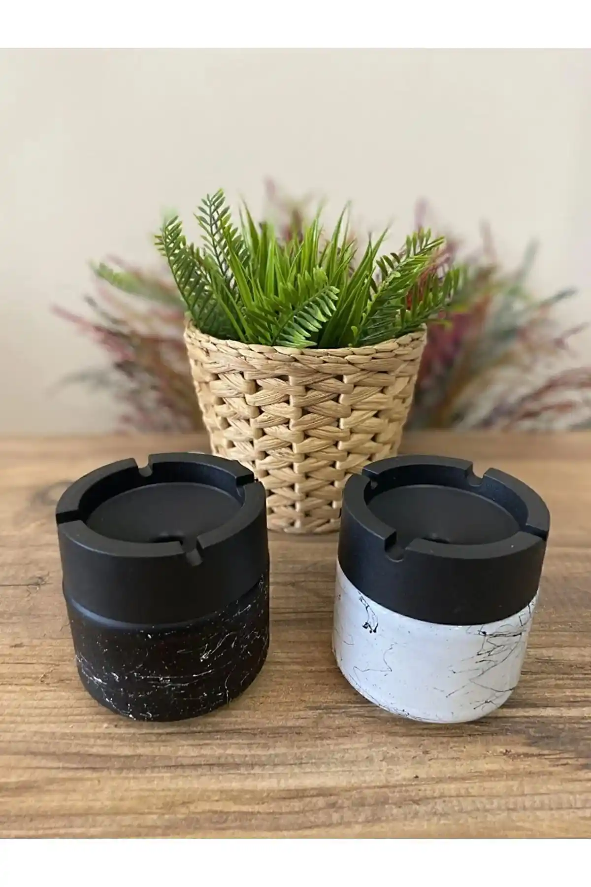 Veliday Kokusuz Cam Hazneli Küllük: Şık ve Pratik Sigara İçme Aksesuarı