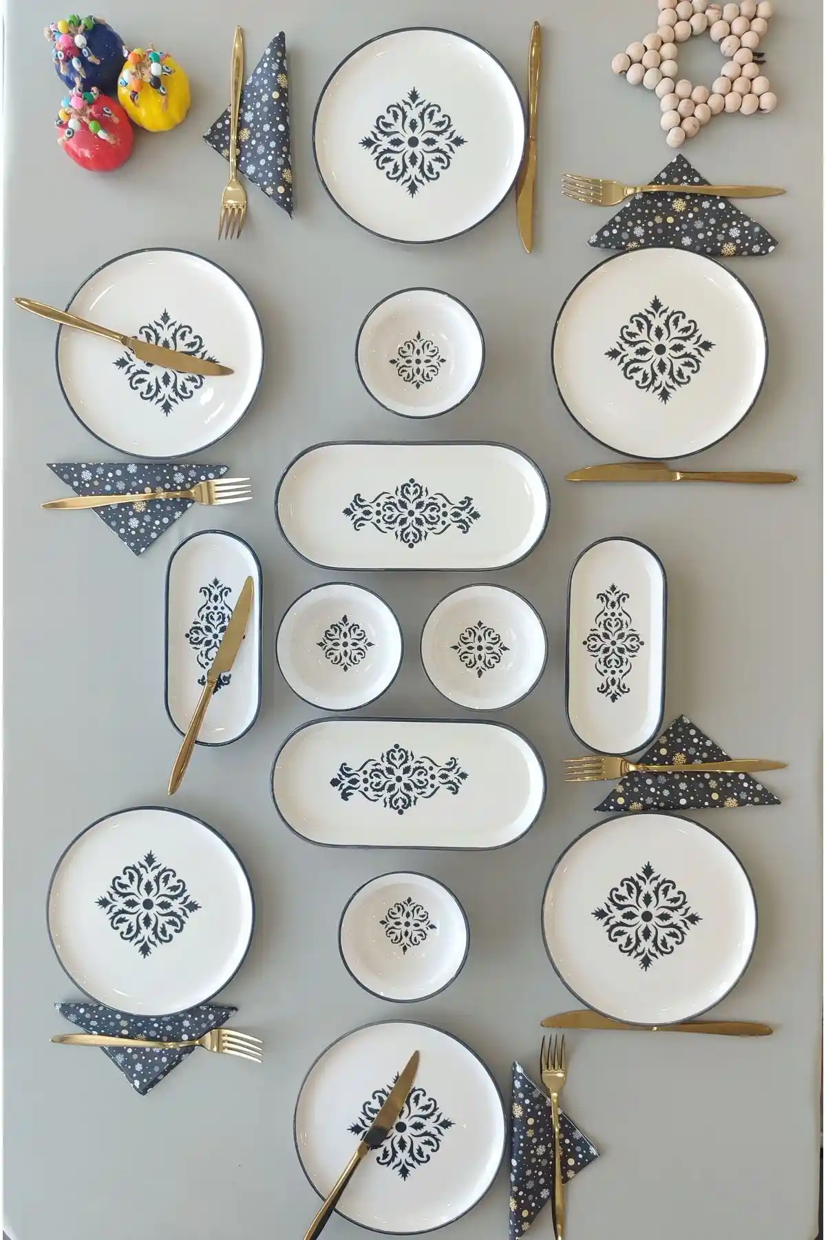 Yiğit Seramik Siyah Isırgan Kahvaltı Takımı 14 Parça Modern ve Dayanıklı Tasarım