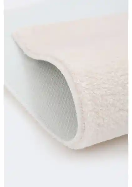 Dijidekor ve Trivago Halı Karşılaştırması: Kalite, Konfor ve Kullanım Özellikleri