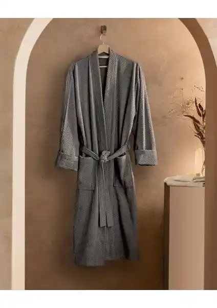 Madame Coco Nicola Kimono Erkek Bornoz ve MODELHOME Büyük Beden Kapşonlu Bornoz Karşılaştırması