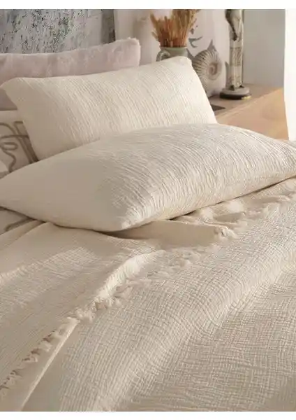 Destiny Hometex ve Dokubba Müslin Yatak Örtüsü Karşılaştırması