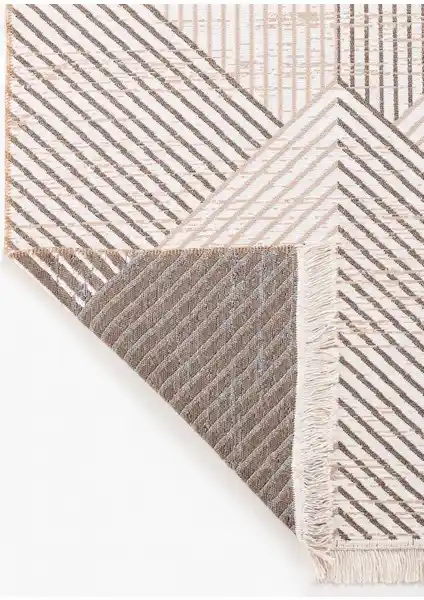 Saraz Halı Bohem Serisi Kilim ve Puffy Kabartmalı Halı Karşılaştırması