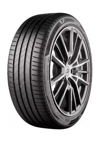 Bridgestone 215/55 R16 Turanza 6 Yaz Lastiği: Güvenli ve Konforlu Sürüş İçin Modern Teknolojiyle Üretilmiş