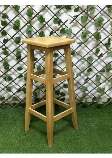 Doğal Ahşap Tasarımlı Kare Bar Taburesi Modern ve Rustik Stil Uyumu