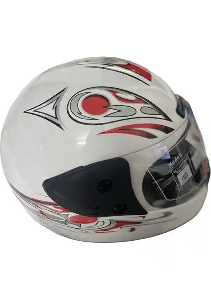 Ecarteks Universal Kapalı Motosiklet Kaskı: Güvenlik ve Konfor Sunan Yerli Üretim Modeli