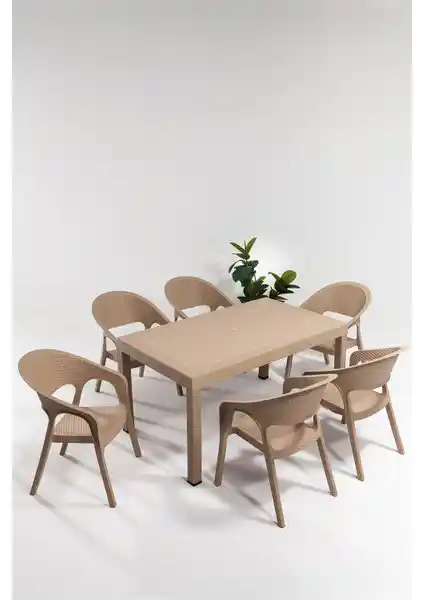 Mobetto Garden Büyük Balkon Masa Takımı Cappuccino Rengi Dış Mekan İçin Dayanıklı ve Şık Tasarım