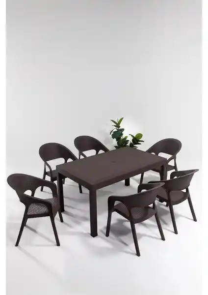 Mobetto Garden Büyük Balkon Masa Takımı: Dayanıklı ve Şık Dış Mekan Mobilyası