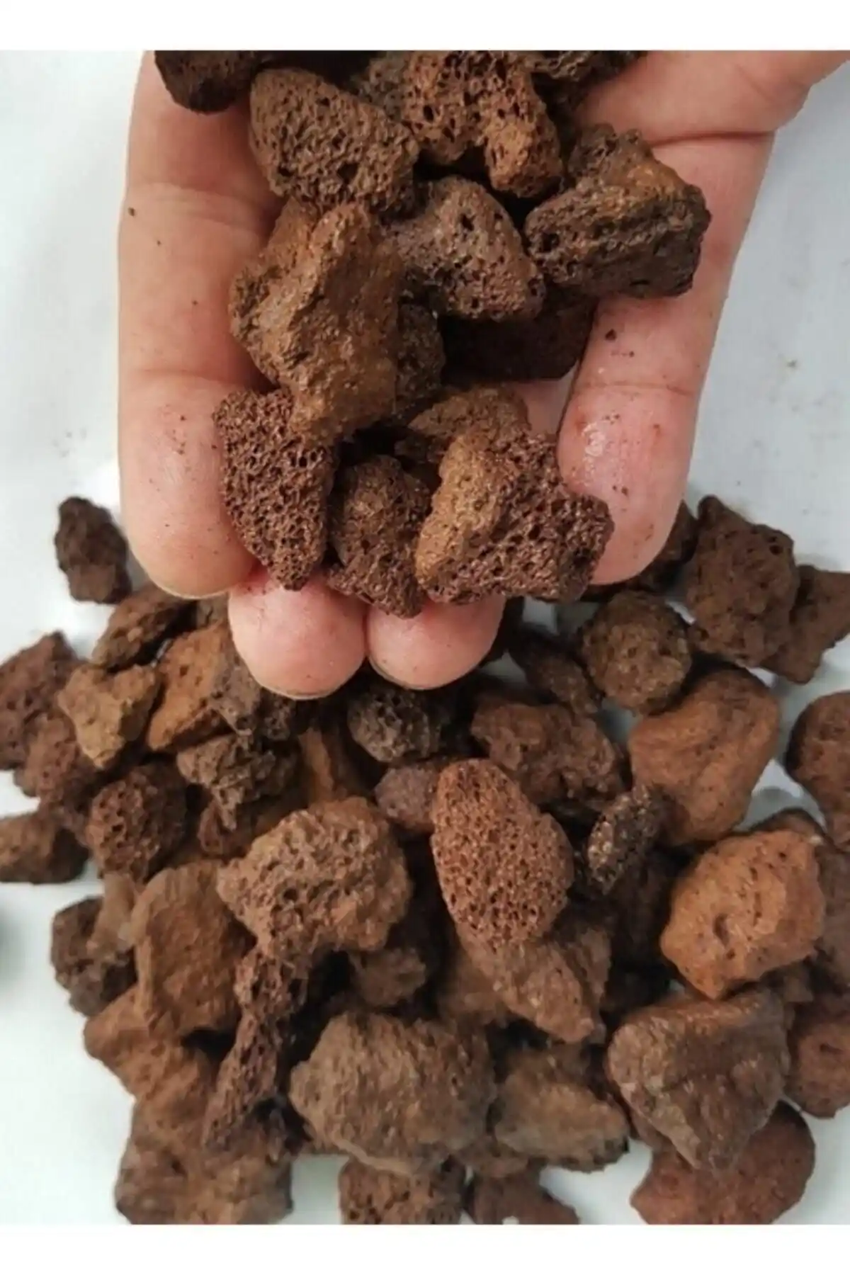 Doğalsan Tarım ve LS Botanık Kırmızı Pomza Taşı Karşılaştırması